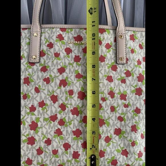 Michael Kors Carter MK Monogram Rose Floral Vanilla Large Tote Bag Purse AB-2012 - Picture 14 of 15